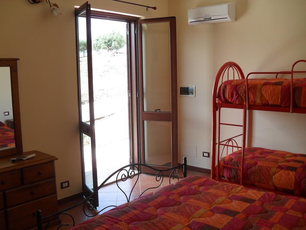 Agriturismo La Targa Buonfornello Exterior photo
