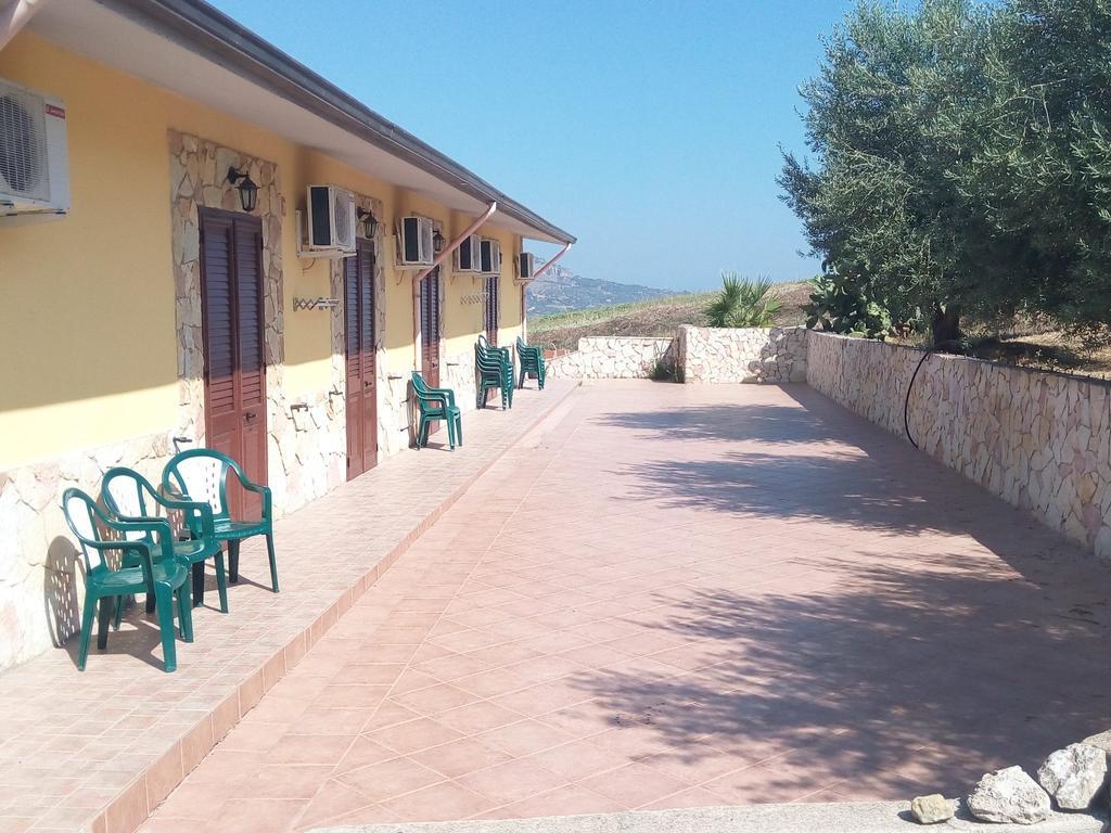Agriturismo La Targa Buonfornello Exterior photo