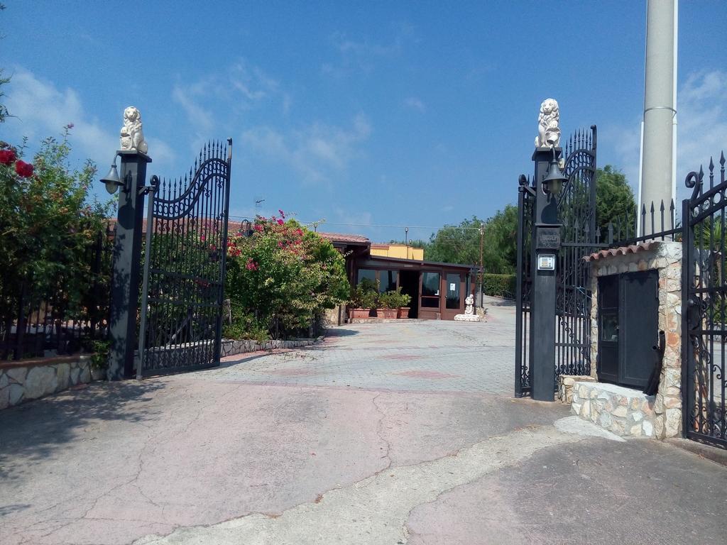 Agriturismo La Targa Buonfornello Exterior photo