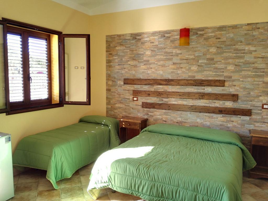 Agriturismo La Targa Buonfornello Room photo